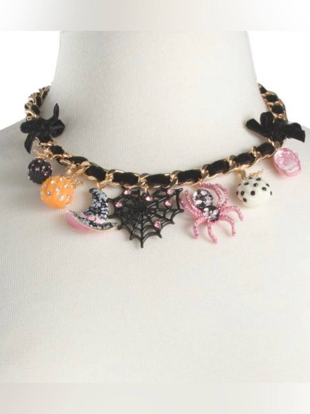 BETSEY JOHNSON Halloween 2026 Spooky Creepy Drama Frontal Charm Necklace NEW NWT